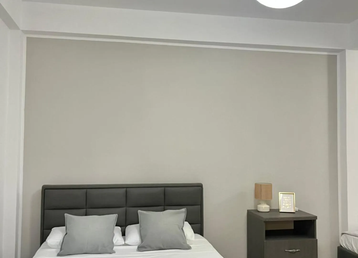 Blossom Apartments Vlorë 0*,  Albánie